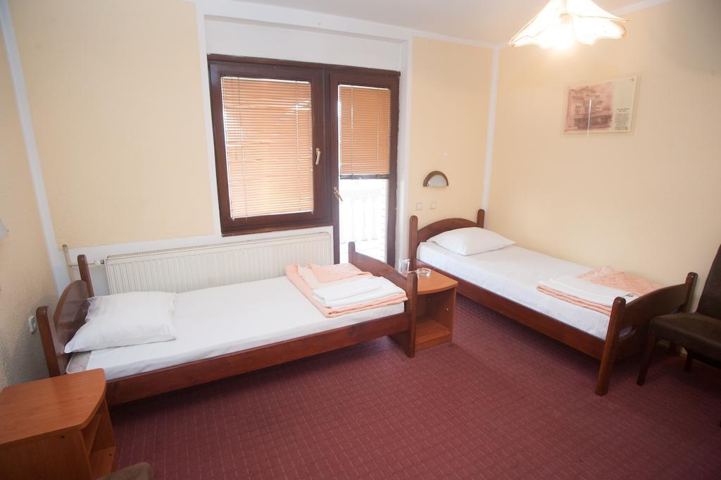 Hotel Extra Lion Md Nis Luaran gambar