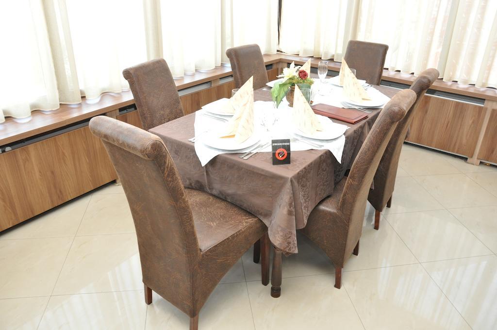Hotel Extra Lion Md Nis Luaran gambar